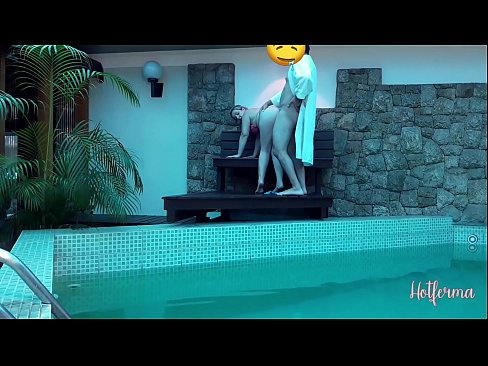 ❤️ Šéf pozve služebnou k bazénu, ale neodolala žhavému ️❌ Sex video u nás cs.desixxxtube.ru ﹏